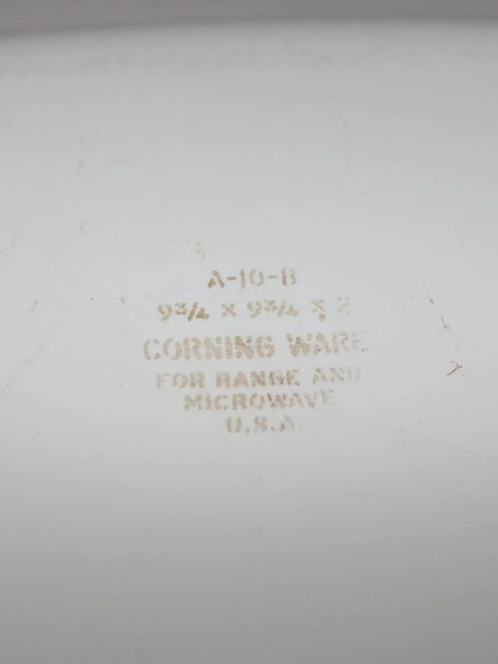 Corning Ware Spice of Life Le Romarin Dome Lid Casserole Dish A-10-B 9 3/4 X 2